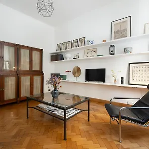  Apartment Homemi 5 Vie Italy